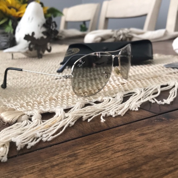 Ray Ban Aviator glasses - Picture 2 of 7